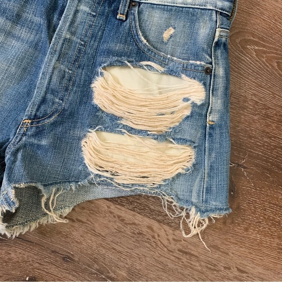Agolde Womens parker distressed pocket raw
Hem jean shorts 25 - Picture 2 of 10